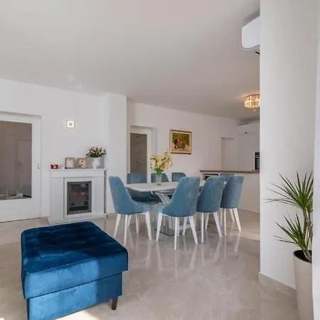 Oleandar Appartement Trogir